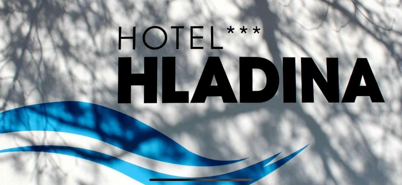 Hotel Hladina - výborné pro firemní akce Nebrich Exterior foto